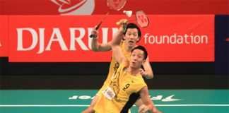 World number 12 men’s doubles pair Noriyasu Hirata, front, and Hirokatsu Hashimoto in action during the 2015 Djarum Superliga. (Photo Courtesy of PBSI)