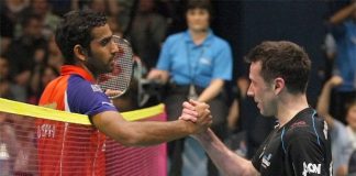 Rajiv Ouseph (left) congratulates Carl Baxter on his surprise victory.