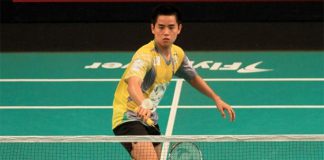Simon Santoso of Musica Champions defeats Warut Tankmanustong of Granular Thailand 21-14, 21-15 on Wednesday.