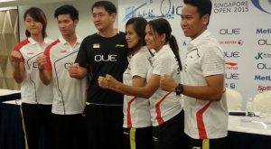 Derek Wong (2nd from Left) and Vanessa Neo (4th from left) are team leaders for Singapore men's and women's team (Photo: CROWD PR)