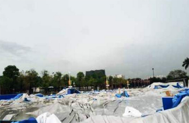 The scene after the roof collapsed at Tianhe Olympic Badminton Center in Guangzhou The scene after the roof collapsed at Tianhe Olympic Badminton Center in Guangzhou