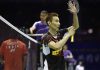 Lee Chong Wei thanks the crowd after his win over K. Srikanth at the 2015 Sudirman Cup. (photo: Reuters)
