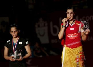 Thanks to Carolina Marin (right) and Saina Nehwal for their excellent performance in Jakarta. (photo: Reuters)