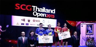Koo Kien Keat/Tan Boon Heong on the podium with Wahyu Nayaka Arya Pankaryanira/Ade Yusuf during the medal ceremony. (photo: Granular)