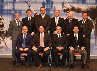 Lawrence Chew (behind, far right) was also elected as Director of Administration from 2015- 2019 for Swiss badminton. (photo: Swiss Badminton)