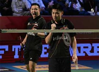 Fist pumps: Koo Kien Keat and Tan Boon Heong won a thrilling men's doubles encounter in PBL finals. (photo: PTI)