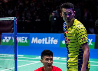 Lin Dan and Xue Song in the All England semi-finals. (photo: AFP)