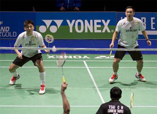 Tan Boon Heong/Koo Kien Keat cross rackets with Lee Sheng Mu/Tsai Chia Hsin in the semi-final of 2016 Swiss Open. (photo: Swiss Open)