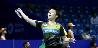 Goh Jin Wei returns a shot from Carolina Marin. (photo: BWF)