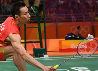 Lee Chong Wei beats Suriname's Surin Opti 21-2, 21-3 in Rio on Thursday. (photo: AFP)