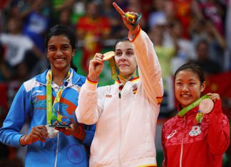 Rio 2016 women's singles silver medalist V. Sindhu Pusarla of India, gold medalist Carolina Marin of Spain and bronze medalist Nozomi Okuhara of Japan (from left). (photo: AFP)