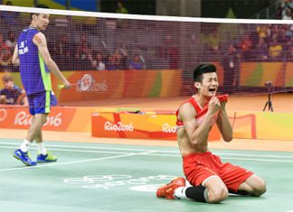 Chen Long beats Lee Chong Wei to win the gold medal at Rio Olympics. (photo: AFP)