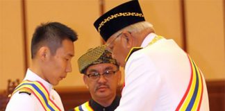 Congratulations to Lee Chong Wei. (photo: Sinchew)