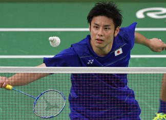 The good-looking Kenichi Hayakawa should consider a career in acting after badminton. (photo: AP)