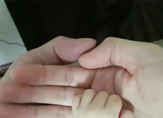 Xie Xingfang posts a "Hand in hand" picture on her social media page to show her support for Lin Dan. (Xie Xingfang)