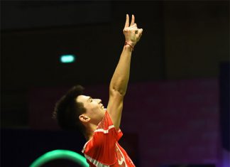 Zhao Jun Peng celebrates after winning the 2016 Macau Open.