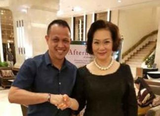 President of BAT Patama Leeswadtrakul greets Rexy Mainaky upon his arrival in Thailand.