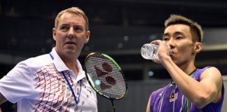 Badminton fans around the world support Lee Chong Wei all the way! (photo: AP)