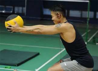 Lin Dan trains hard at the Chinese national training camp.