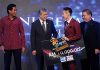 Congratulations to Lee Chong Wei for winning the Sportswriters Association of Malaysia (SAM-100 PLUS 2016) Sportsman of the Year award. (photo: Bernama)