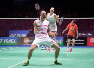 Chris & Gabby Adcock celebrate after beating Olympic Champions Tontowi Ahmad/Liliyana Natsir in All England quarter-finals. (photo: AFP)