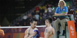 Lee Chong Wei and Lin Dan are the biggest box-office stars and most powerful figures in badminton. (photo: AFP)