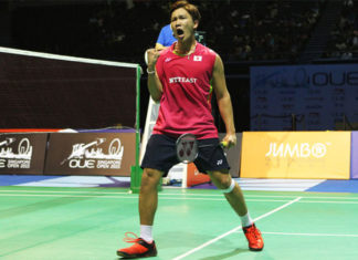 Kento Momota makes strong run at Canada Open. (photo: AP)
