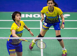 Vivian Hoo-Woon Khe Wei advance to quarterfinals at New Zealand Open. (photo: AP)