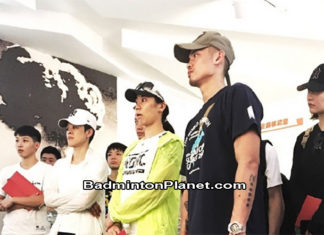 Lin Dan and the Chinese national badminton team visit China's nuclear weapons research center.