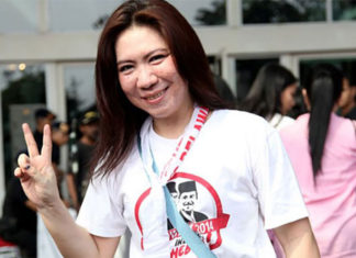 Spirits are high for Susi Susanti and the Indonesian camp prior to the World Championships. (photo: AP)