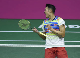 Lin Dan rediscovers his best form to beat Son Wan Ho of Korea in the semi-finals of 2017 World Championships. (photo: AP)