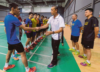 Let's go Lee Chong Wei! (photo: AP)