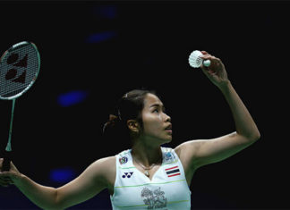 Ratchanok Intanon faces an uphill battle against P.V. Sindhu in Hong-Kong semis. (photo: AP)