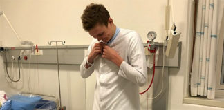 Wish Viktor Axelsen a speedy recovery. (photo: Viktor Axelsen's Instagram)