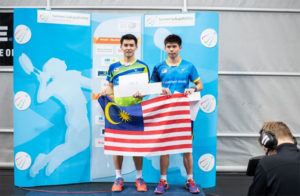 Leong Jun Hao share podium with Cheam Jun Wei at Finnish Open. (photo: BWF)
