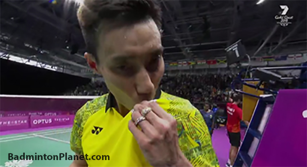 Lee Chong Wei beats World No. 1 Kidambi Srikanth 19-21, 21-14, 21-14 to win men's singles gold at the 2018 Commonwealth Games