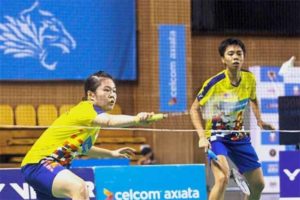 Soong Fie Cho (right) and Tee Jing Yi are only one win away from winning the 2018 Malaysia International Challenge. (photo: AP)