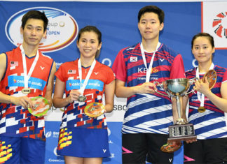 Chan Peng Soon/Goh Liu Ying (left) and Seo Seung Jae/Chae Yujung together on podium. (photo: Viktor Van)