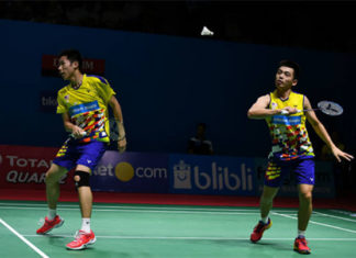 Goh V Shem/Tan Wee Kiong struggle to find their groove. (photo: AP)