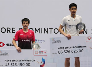 Chou Tien Chen and Hsu Jen-hao take the gold and silver at Singapore Open. (photo: AFP)