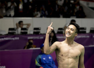 Jonatan Christie celebrates his Asian Games victory. (photo: AFP)