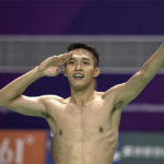 Jonatan Christie’s gesture look very similar to Lin Dan’s. (photo: AFP)