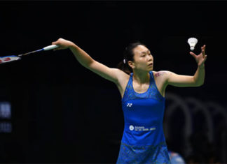 Zhang Beiwen shocks PV Sindhu of India in Denmark Open first round. (photo: AFP)