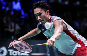 Kento Momota is the most dominant player in badminton right now. (photo: AFP)