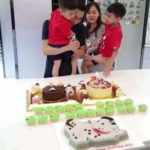 Lee Chong Wei celebrates his 36th birthday with family and friends. (photo: Lee Chong Wei’s Facebook)