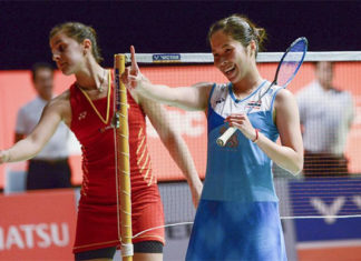 Ratchanok Intanon celebrates her 2019 Malaysia Masters victory against Carolina Marin. (photo: Xinhua/Chong Voon Chung)