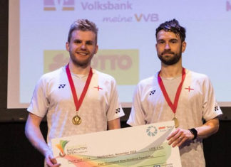 Marcus Ellis/Chris Langridge smile during the award ceremony. (photo: SaarLorLux Open)