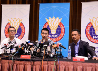 Let's go Lee Chong Wei, we all love you!! (photo: AFP)