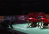 Lee So Hee/Shin Seung Chan bend both their knees and bow to Ra Kyung-min after winning the 2018 China Open.