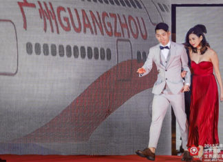 Goh Liu Ying looks sexy in her red evening dress